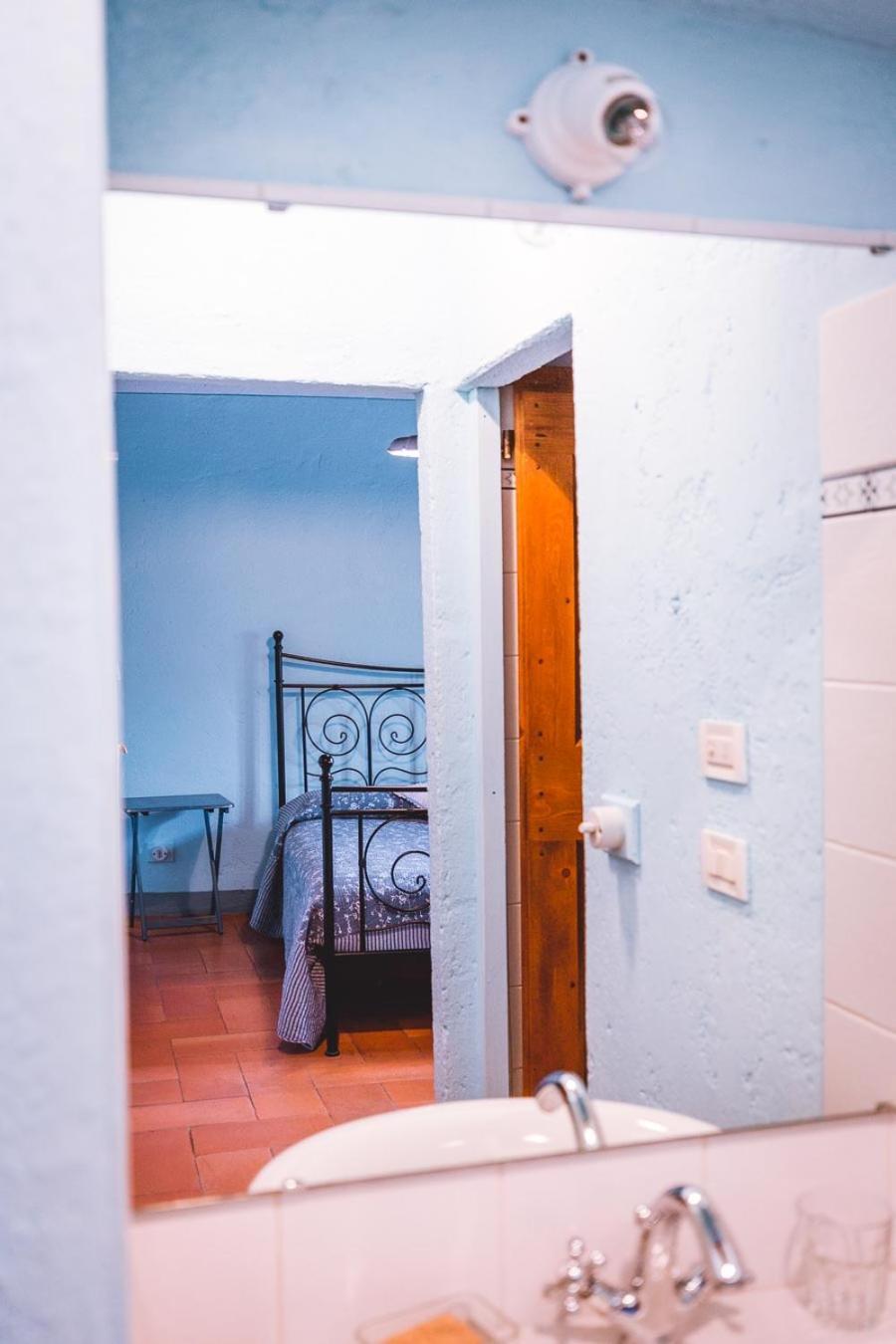 Agriturismo La Costa - Casa Vacanze Rovagnate Bagian luar foto