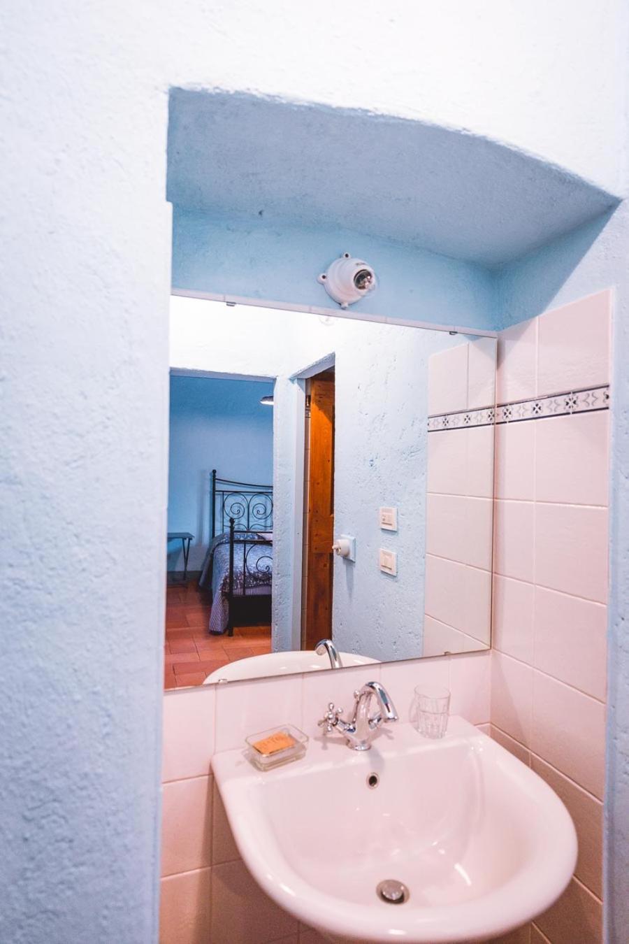 Agriturismo La Costa - Casa Vacanze Rovagnate Bagian luar foto