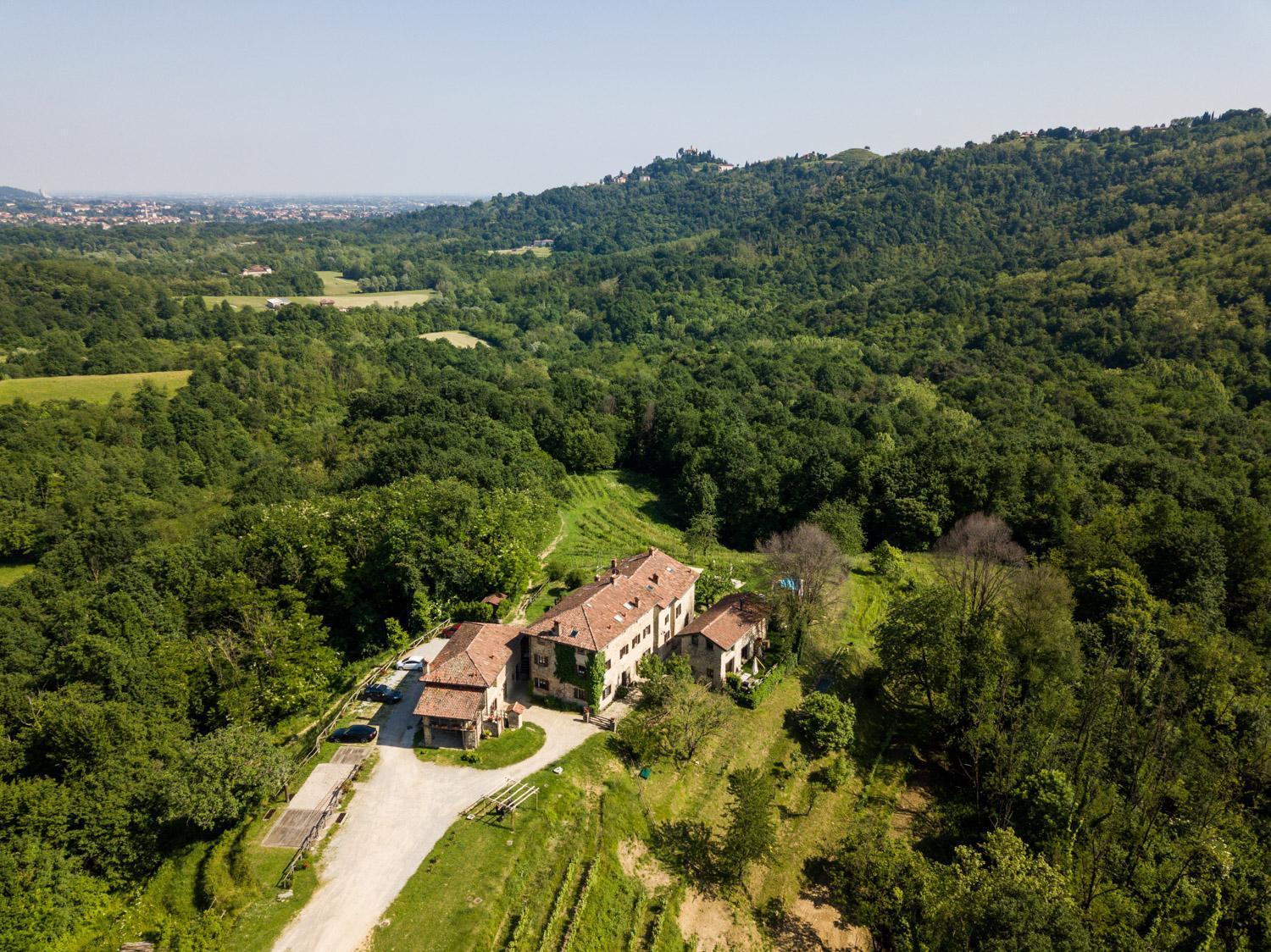 Agriturismo La Costa - Casa Vacanze Rovagnate Bagian luar foto