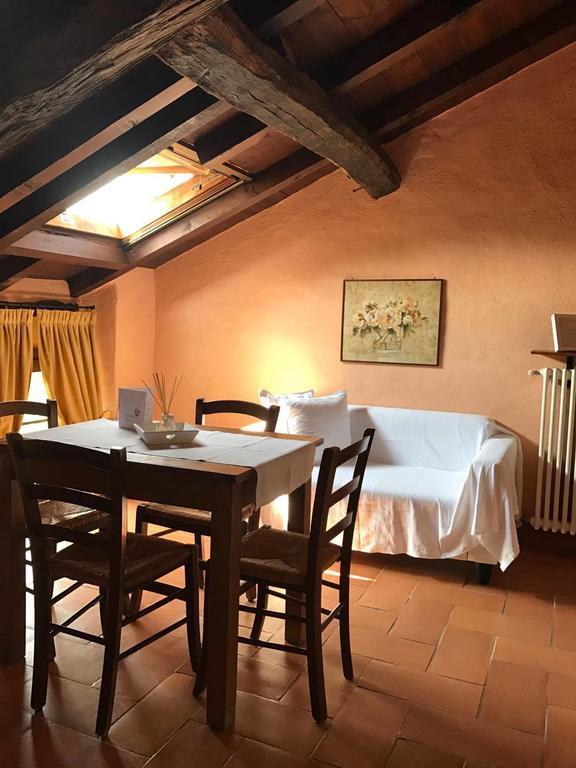 Agriturismo La Costa - Casa Vacanze Rovagnate Bagian luar foto