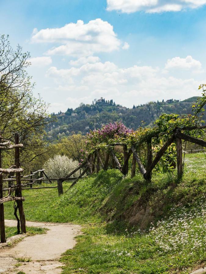 Agriturismo La Costa - Casa Vacanze Rovagnate Bagian luar foto